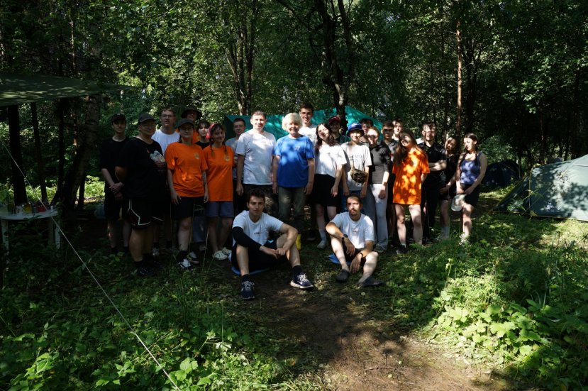 Первокурсники ИвГУ в археологической экспедиции!