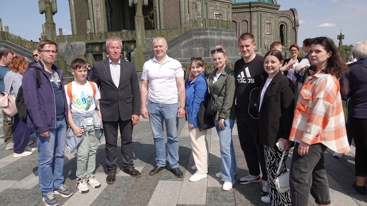 Студенты ИвГУ посетили военно-патриотический парк «Патриот»