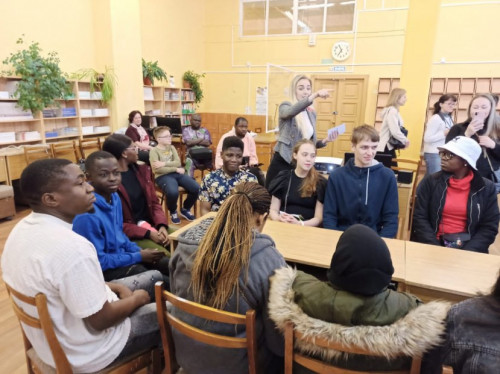 Foreign students of IvSU took part in the action "Bibliotwilight"