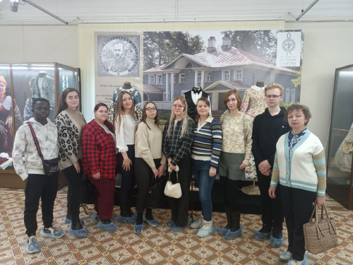 Студенты-филологи посетили выставку «Наш Островский»