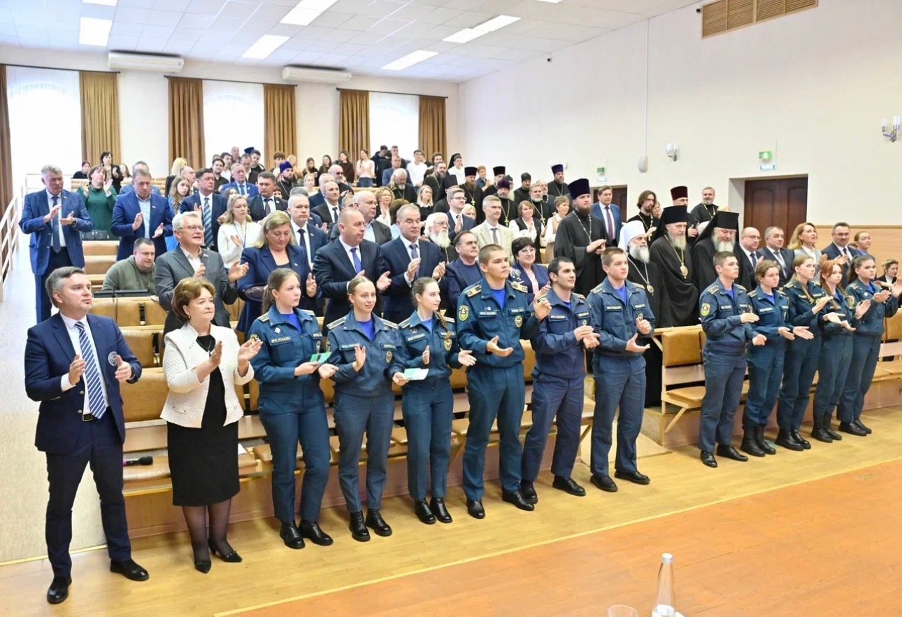 В ИвГУ состоялась Пленарная сессия Покровских чтений (парламентских слушаний) «Народосбережение: вера, семья, традиции»