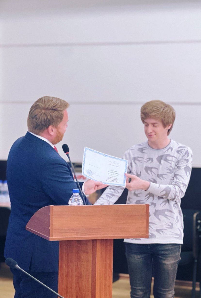 ﻿Поздравляем доцента кафедры отечественной филологии доктора филологических наук Олега Сергеевича Горелова с присвоением ученого звания доцента!