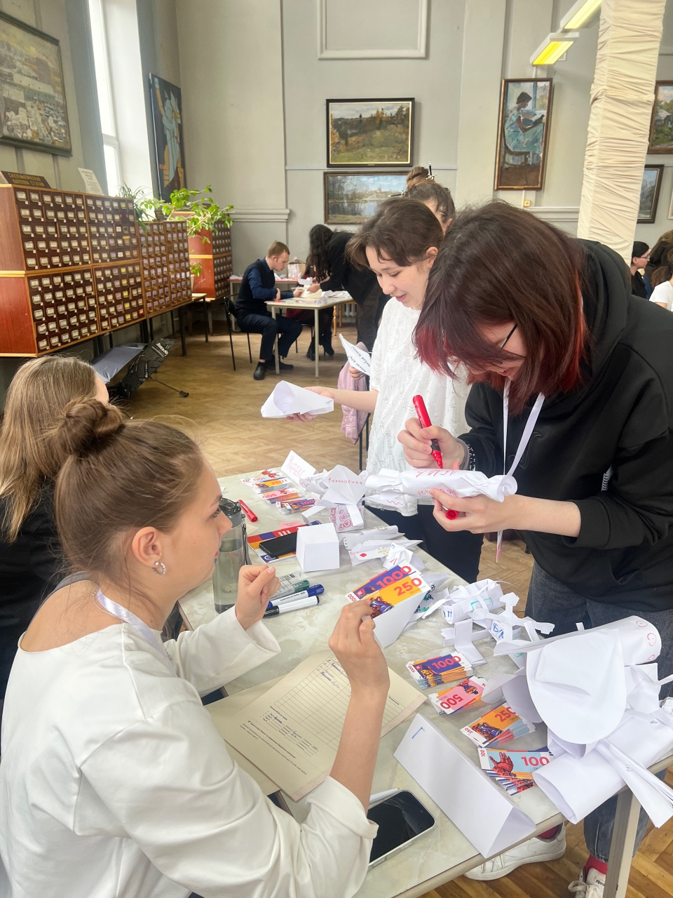 27 и 28 апреля в Ивановском государственном университете впервые прошели тренинги предпринимательских компетенций «Стартап. Погружение» от фонда «Сколково».