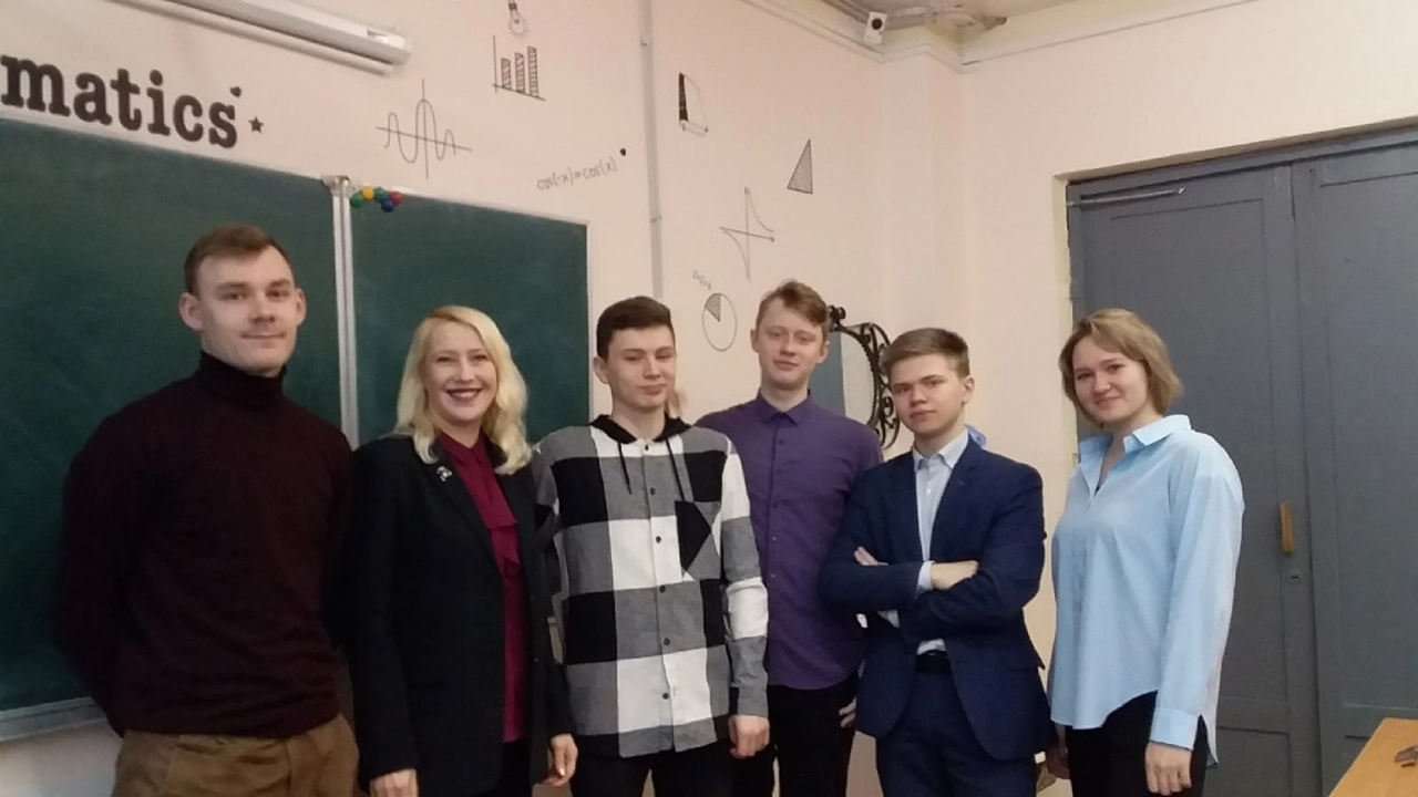 17 января Центр «Карьера» ИвГУ провел встречу с 11-классниками МБОУ «Гимназия № 23» г. Иваново