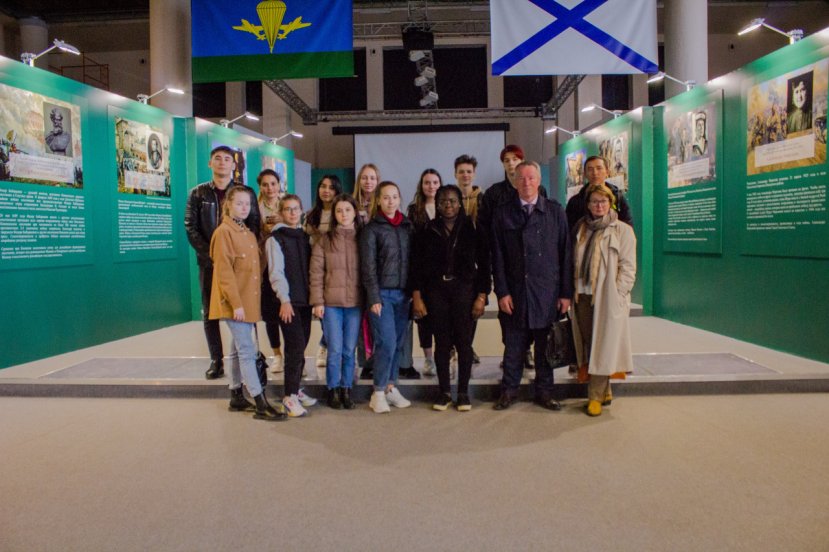 Студенты ИМИТиЕН ИвГУ посетили выставку «Подвиг русского духа»