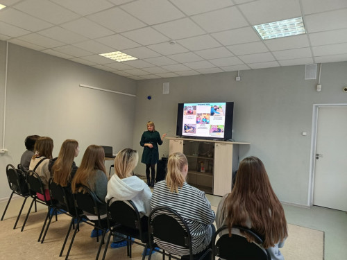 Студенты ИСЭН посетили Комплексный центр социального обслуживания населения