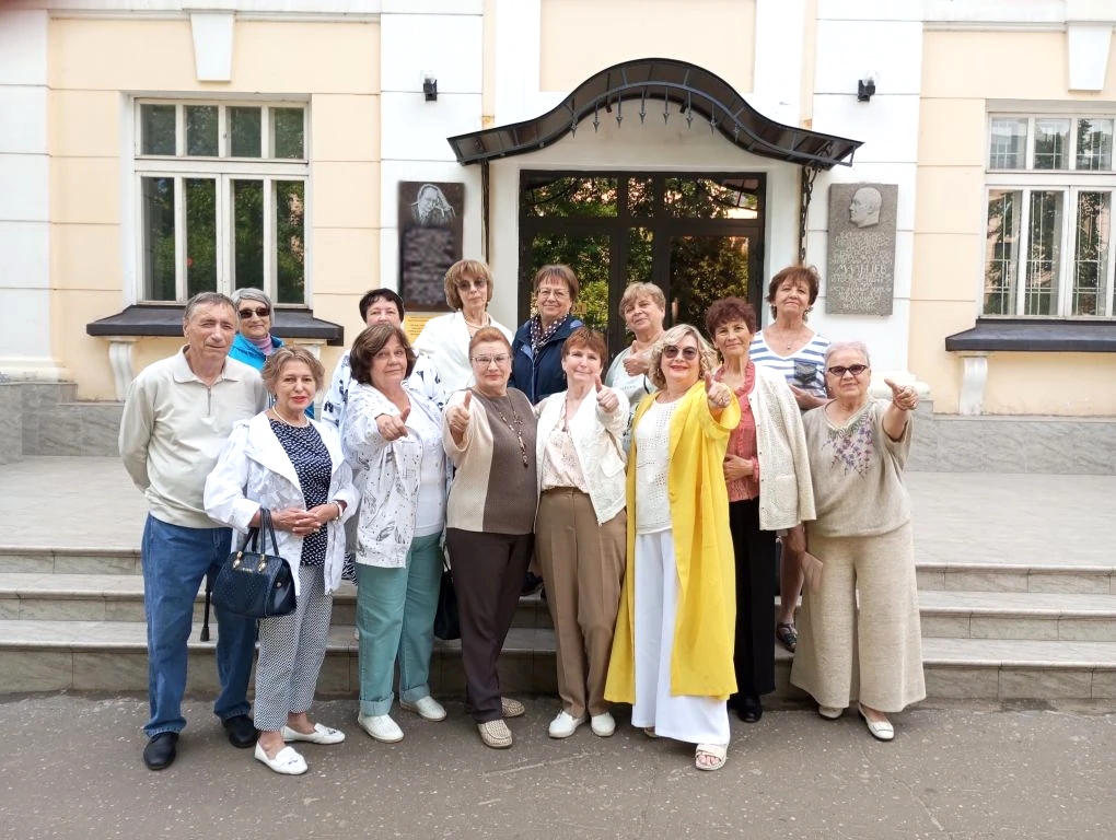 В начале  июня состоялась встреча выпускников филологического факультета 1976 года.