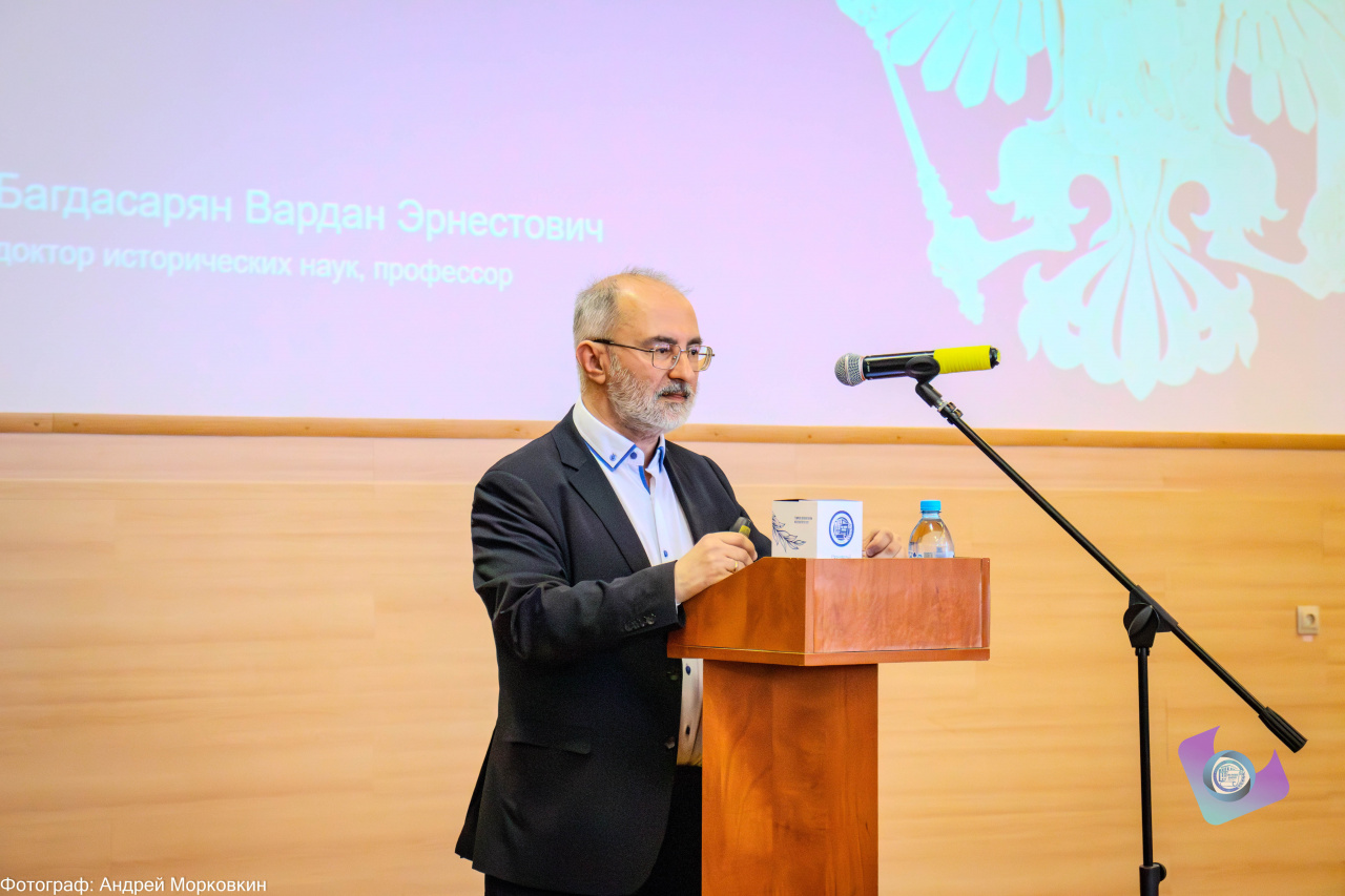 На лекции Общества «Знание» в Иванове студенты обсудили уникальные черты российской цивилизации